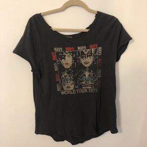 KISS band tshirt